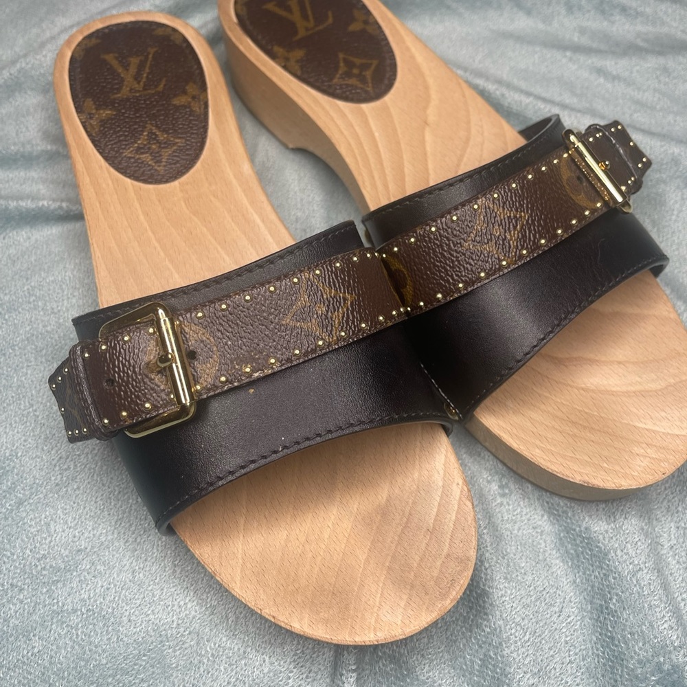 Louis Vuitton Black Calfskin Cottage Mule Sandals